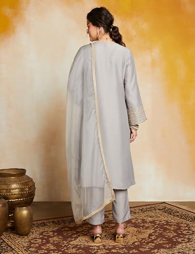Amazon Brand - Myx Women's Embroidered Pakistani Suit Set with Organza Dupatta - Grey