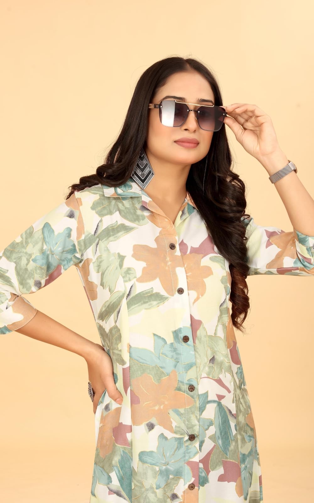 Women’s Light Green Rayon Floral A-Line Western Dress with Roll-Tab Sleeves (Knee-Length / Midi)