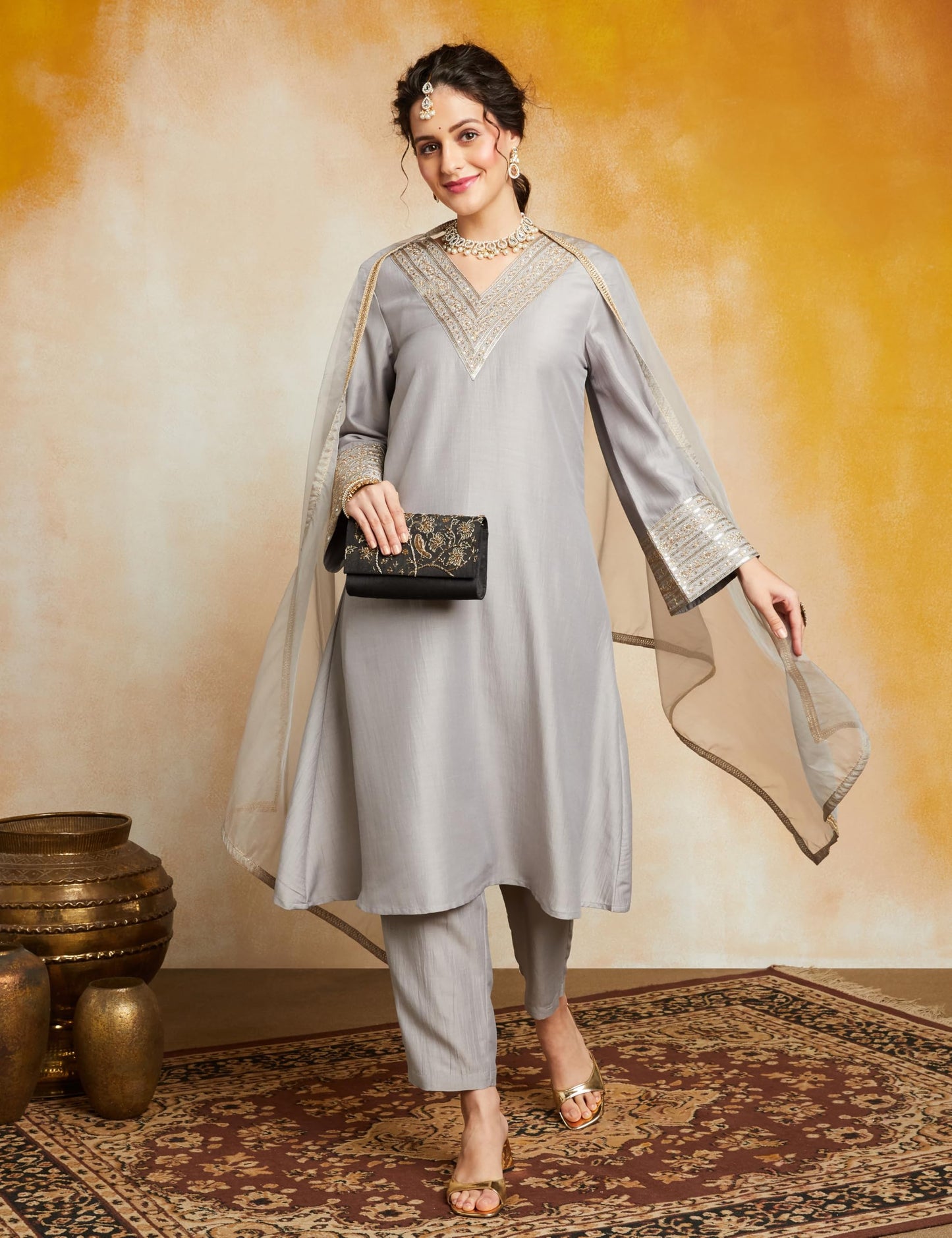 Amazon Brand - Myx Women's Embroidered Pakistani Suit Set with Organza Dupatta - Grey