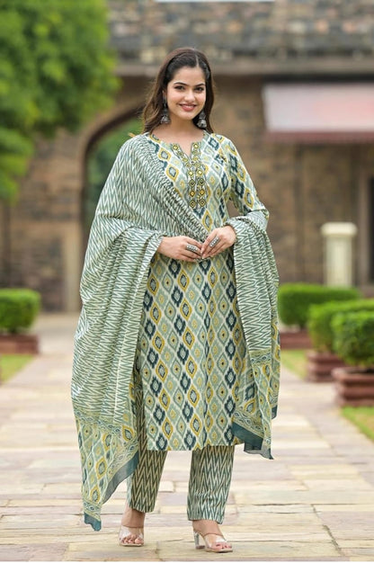 Women Viscose Rayon Printed Kurta Pant Dupatta Set