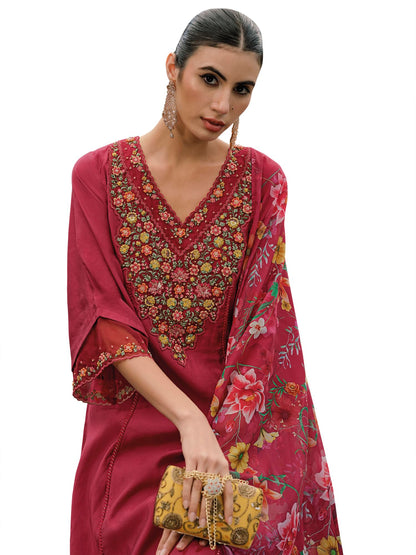 INDO ERA Women's Red Embroidered Silk Blend A-Line Kurta Trouser with Dupatta Set (Ieout7377_Xx-Large, Regular Fit)