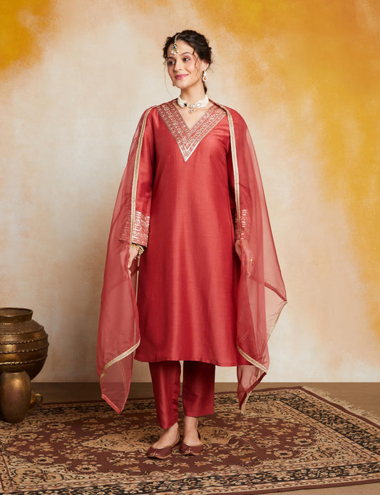 Amazon Brand - Myx Women's Embroidered Pakistani Suit Set with Organza Dupatta - Rust