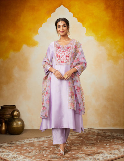 Amazon Brand - Myx Women's Kurta Pant Set with Embroidered Organza Dupatta | Viscose,Rayon | A-line fit (AW24-MYX-SKD-VN-06_Lilac_L)