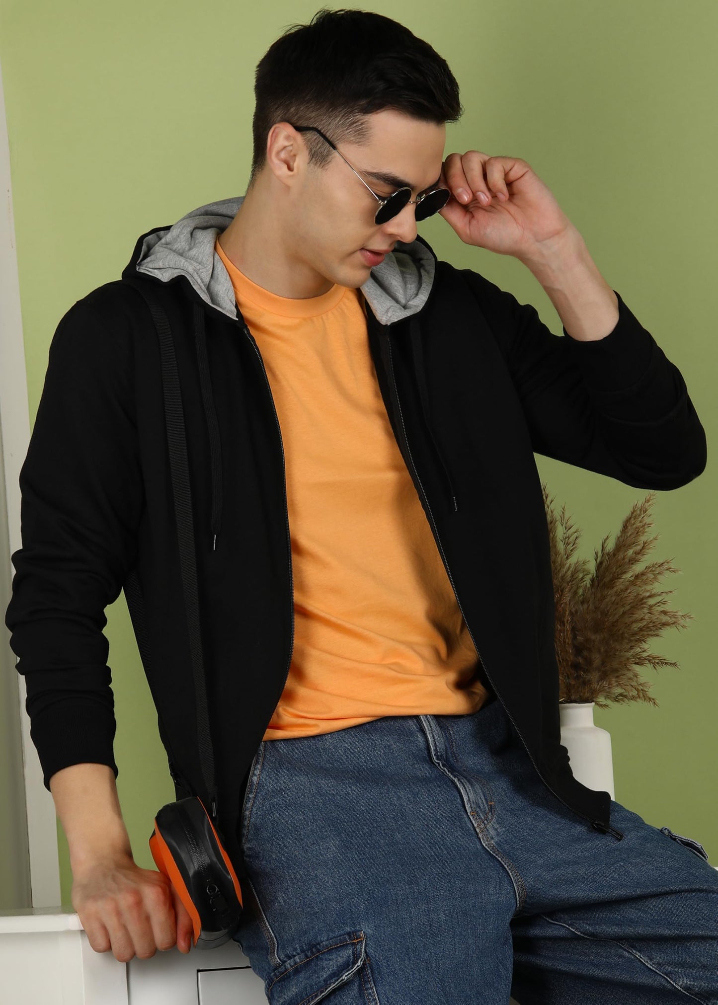 Men’s Solid Zipper Hooded Black Sweatshirt | Ribbed Hem, Lined Hood, Side Pockets, Durable Zip